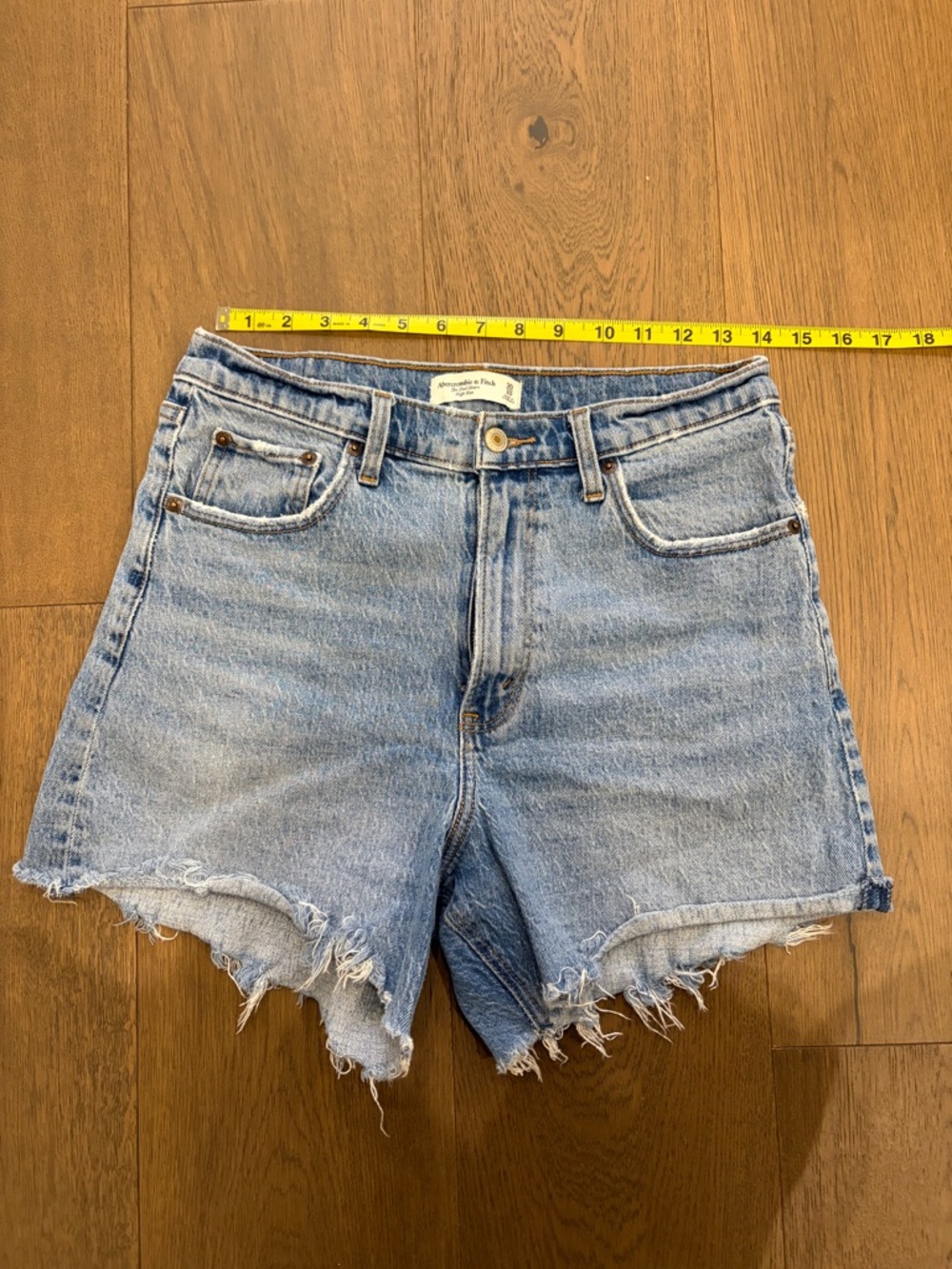Abercrombie & Fitch Dad Short High Rise